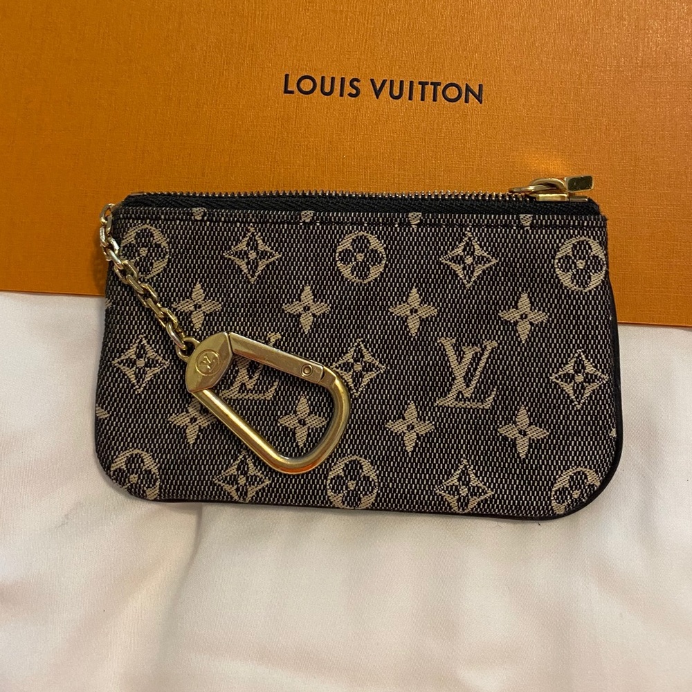 Authentic Louis Vuitton Mini Lin Canvas Key Case